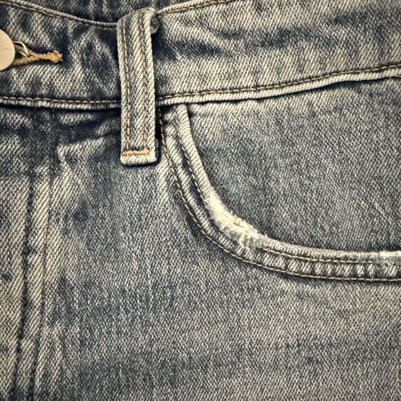 Joe’s Jeans ‘The Jessie’ Relaxed Denim Short in Not Your Babe Size 10 - Picture 14 of 16